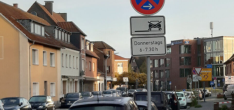 Schüttenwall Zugeparkter Schüttenwall